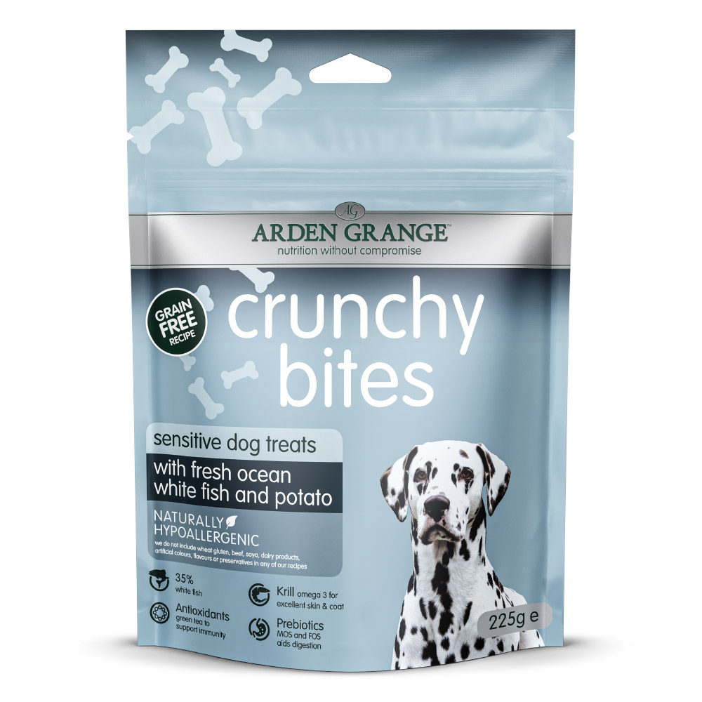 Беззернові ласощі для собак з чутливим травленням з білою рибою та картоплею Arden Grange Crunchy Bites Grain Free Sensitive