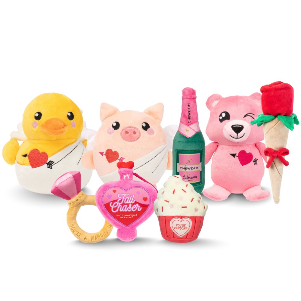 М'яка іграшка для собак Ведмедик з пищалкою FuzzYard Plush Love Bear