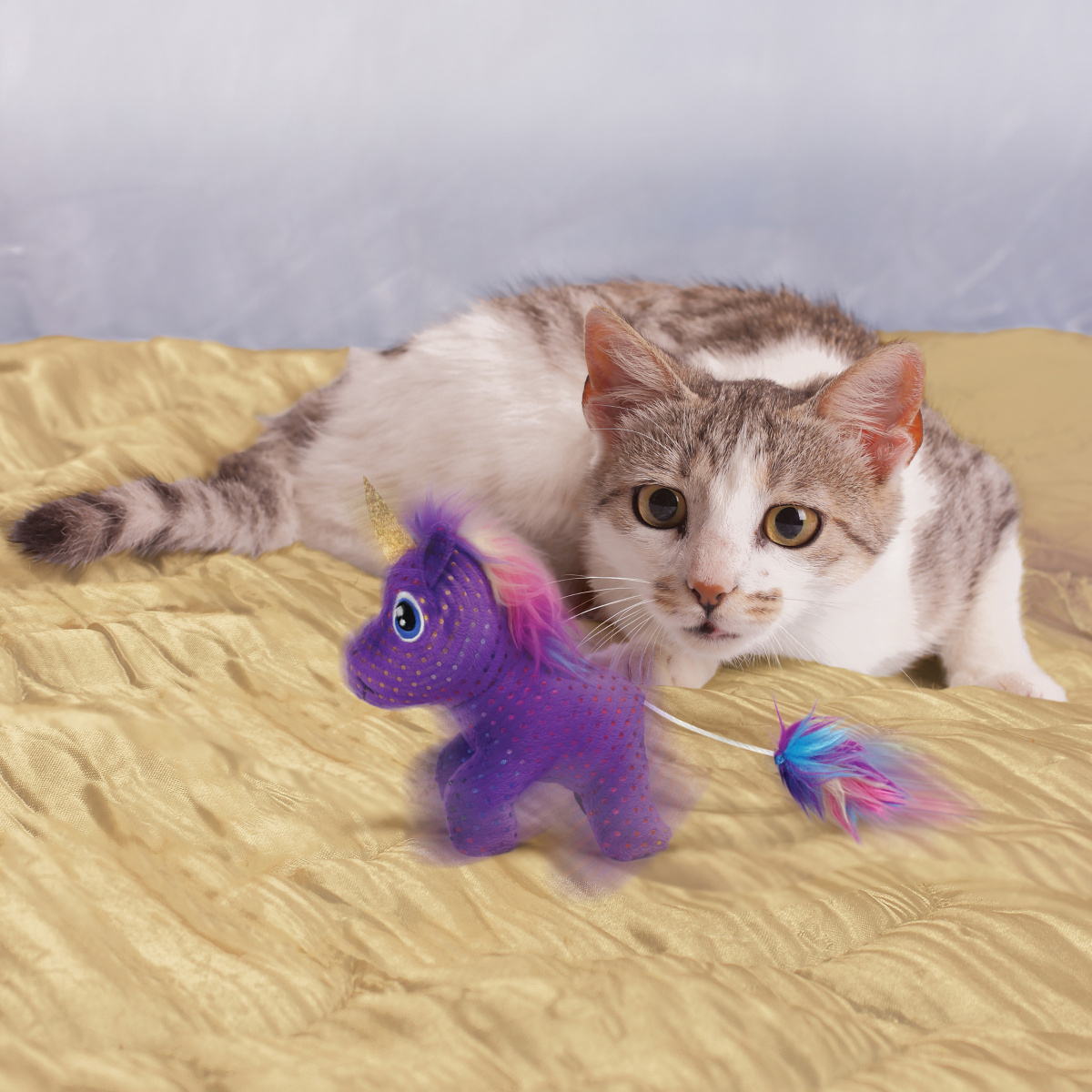 KONG Cat Enchanted Buzzy Unicorn Заводна іграшка для кота Єдиноріг з котячою м'ятою