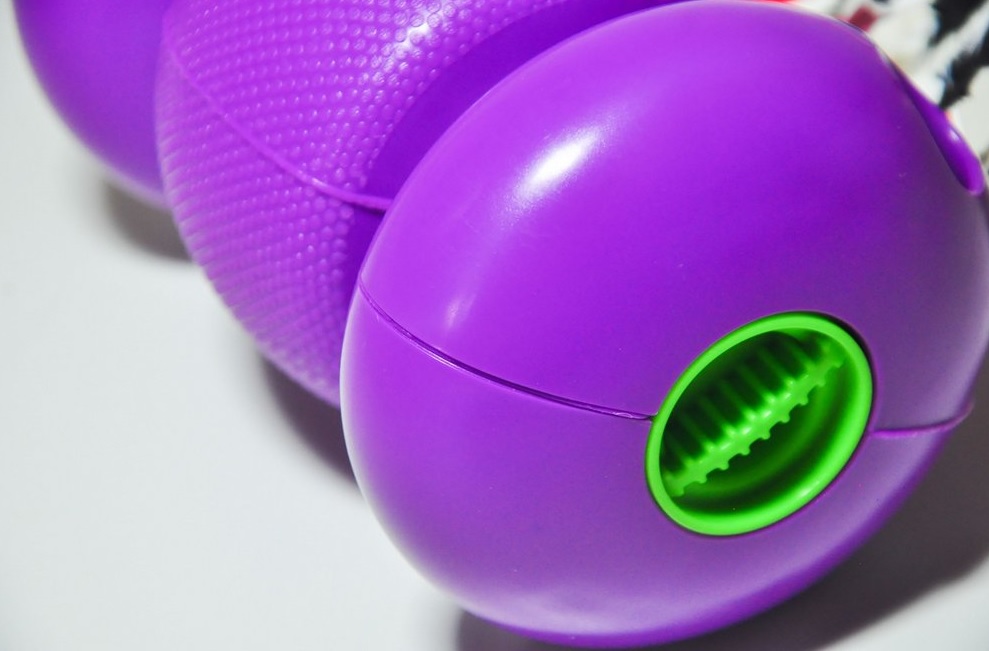 Игрушка для собак Гантель-Бумеранг для лакомств KONG Replay Dog Toy